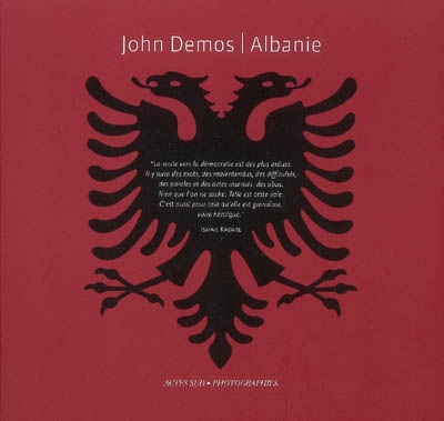 Albanie Précédé de Portrait d'un peuple dans ses mauvais jours d'Ismail Kadaré ;