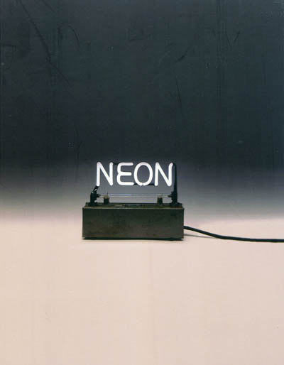 Néon : le néon dans l'art des années 1940 à nos jours: : [exposition, Paris, La Maison rouge, du 17 février au 20 mai 2012]